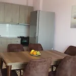 Daire Sea View Vacation *