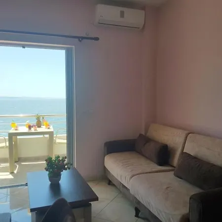 Sea View Vacation Apartament *