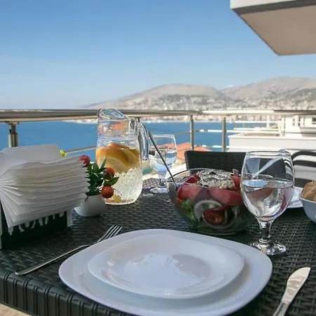 Sea View Vacation Apartament