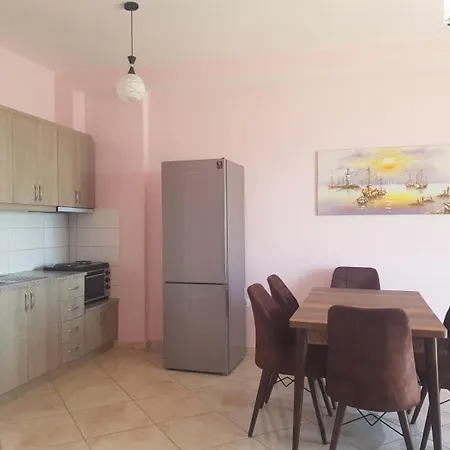 Sea View Vacation Apartment Apartment Sarande